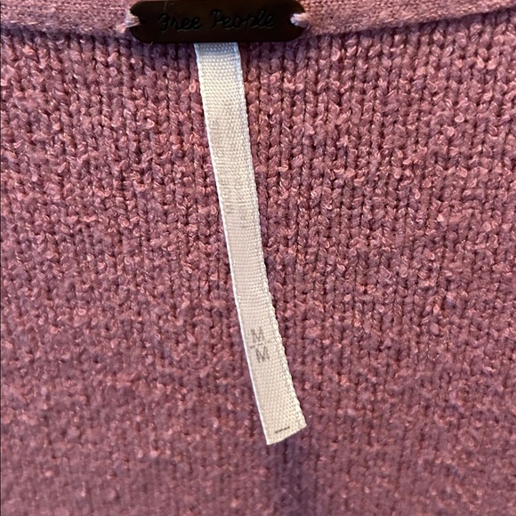 Free People Take Me Places v neck pull over sweater sz M - Picture 3 of 4